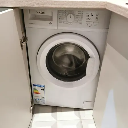 Leedo Cozy * Bukareszt